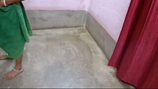 Beautiful Young Indian Hot Sex Girl Mature Male Shoves Hils Extra Big Cock Video