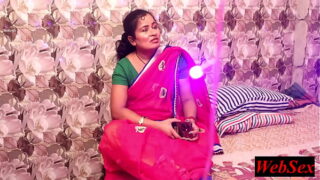 Indian Juicy Milf Woman Hardcore Sex with Call Boy Video