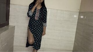 Indian Marathi Bhabhi Standing Style Fingered And Fucked Ass By Nephew Video