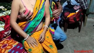 Indian Village Amateur Couple Chudai in Green Saree Video