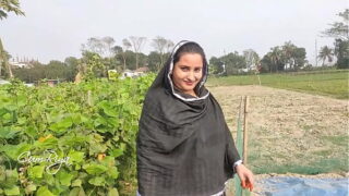 Real Village Bhabhi Outdoor Sex Video