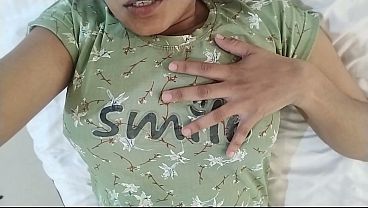 पोर्न-फिल्म: एक खूबसूरत लड़की को बड़ा लिंग चाहिए Video